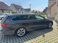 Gebraucht VW Passat Highline 150 PS (110 kW) 2015 Braun Kombi
