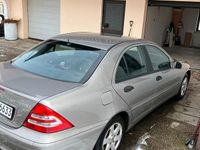 Gebraucht Mercedes C180 143 PS (105 kW) 2004 Gold Limousine
