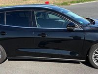 Second-hand Ford Focus Active 125 CP (91 kW) 2019 Negru Break