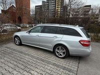 Gebraucht Mercedes E220 Avantgarde 170 PS (125 kW) 2011 Silber Kombi