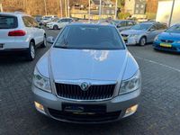 Gebraucht Skoda Octavia Family 105 PS (77 kW) 2013 Silber Kombi