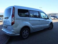 Gebraucht Ford Tourneo Titanium 120 PS (88 kW) 2021 Silber Van / Kleinbus