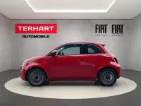 Gebraucht Fiat 500e Red 86 kW (118 PS) 2022 Rot Kleinwagen