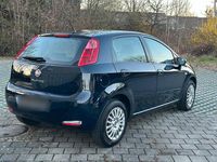 Gebraucht Fiat Punto 70 PS (51 kW) 2016 Blau Kleinwagen