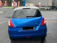 Gebraucht Suzuki Swift 92 PS (67 kW) 2013 Blau Kleinwagen