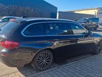 Gebraucht BMW 520 Luxury Line 184 PS (135 kW) 2013 Schwarz Kombi