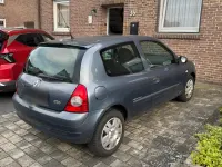 Gebraucht Renault Clio 75 PS (55 kW) 2005 Grau Kleinwagen