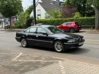 Gebraucht BMW 750 Performance 326 PS (239 kW) 2000 Schwarz Limousine
