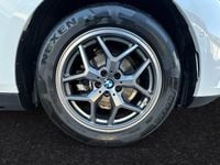 Gebraucht BMW 520 197 PS (144 kW) 2024 Alpinweiss Kombi