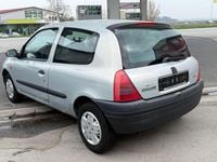 Gebraucht Renault Clio II Basis 58 PS (42 kW) 1999 Silber Limousine