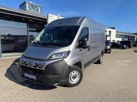 Neu Fiat Ducato 140 PS (102 kW) 2026 Artense grau Van