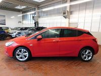 Gebraucht Opel Astra Dynamic 125 PS (91 kW) 2017 Rot Limousine