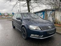 Gebraucht VW Passat Comfortline 160 PS (117 kW) 2012 Blau Kombi