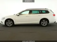 Gebraucht VW Passat Business 150 PS (110 kW) 2024 Weiß Kombi