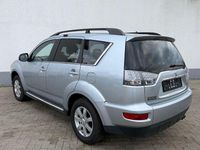 Gebraucht Mitsubishi Outlander Edition 177 PS (130 kW) 2011 Silber SUV