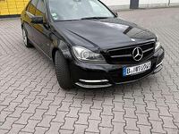 Gebraucht Mercedes C250 Avantgarde 204 PS (150 kW) 2011 Schwarz Limousine