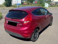 Gebraucht Ford Fiesta Titanium 82 PS (60 kW) 2011 Rot Kleinwagen