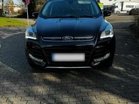 Gebraucht Ford Kuga Titanium 150 PS (110 kW) 2015 Schwarz SUV