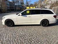 Gebraucht Mercedes E250 Avantgarde 204 PS (150 kW) 2014 Weiß Kombi