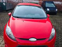 Gebraucht Ford Fiesta 90 PS (66 kW) 2009 Rot Kleinwagen