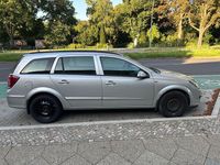 Second-hand Opel Astra 105 CP (77 kW) 2005 Argintiu Break