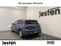 Usata VW Golf VIII Life 150 CV (110 kW) 2025 Blu Berlina