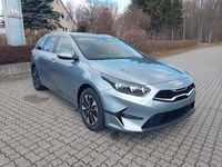 Neu Kia Ceed Sportswagon 140 PS (102 kW) 2025 Grau Kombi
