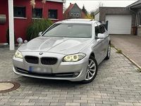 Gebraucht BMW 523 204 PS (150 kW) 2010 Silber Limousine