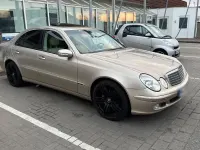 Gebraucht Mercedes 220 150 PS (110 kW) 2004 Beige Limousine
