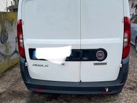 Gebraucht Fiat Doblò 101 PS (74 kW) 2017 Weiß Van / Kleinbus
