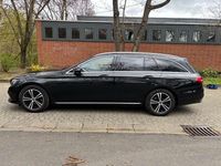 Gebraucht Mercedes E200 197 PS (144 kW) 2019 Schwarz Limousine