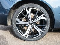 Gebraucht Volvo XC60 Ultimate 197 PS (144 kW) 2023 Denim blue / metallic SUV