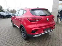 Gebraucht MG ZS Luxury 106 PS (77 kW) 2023 Rot SUV