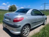 Gebraucht Peugeot 206 CC 109 PS (80 kW) 2001 Silber Cabrio