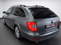 Gebraucht Skoda Superb Ambition 260 PS (191 kW) 2011 Grau Kombi