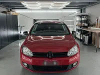 Gebraucht VW Golf VI 105 PS (77 kW) 2010 Rot Kleinwagen