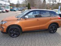 Gebraucht Suzuki Vitara 140 PS (102 kW) 2018 Horizon orange / black SUV