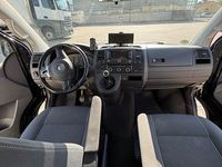 Second-hand VW T5 143 CP (105 kW) 2011 Negru Van