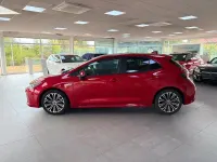 Gebraucht Toyota Corolla Club 184 PS (135 kW) 2019 Rot Limousine