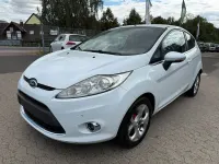 Gebraucht Ford Fiesta Titanium 95 PS (69 kW) 2012 Weiß Kleinwagen