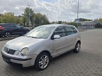 Gebraucht VW Polo Basis 75 PS (55 kW) 2002 Silber Kleinwagen