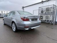 Gebraucht BMW 525 177 PS (130 kW) 2004 Grau Limousine
