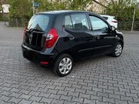 Gebraucht Hyundai i10 69 PS (50 kW) 2011 Schwarz Kleinwagen