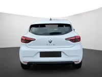 Gebraucht Renault Clio Equilibre 2022 Weiss Kleinwagen