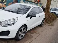Gebraucht Kia Rio 86 PS (63 kW) 2012 Weiß Kleinwagen
