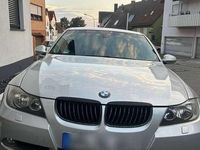 Gebraucht BMW 318 143 PS (105 kW) 2008 Grau Limousine