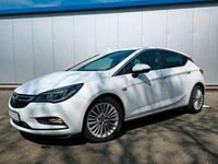 Gebraucht Opel Astra Dynamic 125 PS (91 kW) 2017 Weiß Limousine