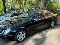 Gebraucht Mercedes E200 Classic 122 PS (89 kW) 2006 Schwarz Limousine