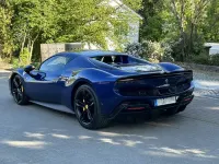 Gebraucht Ferrari 296 829 PS (609 kW) 2025 Blau Cabrio
