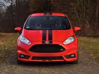 Gebraucht Ford Fiesta ST 182 PS (133 kW) 2015 Rot Kleinwagen